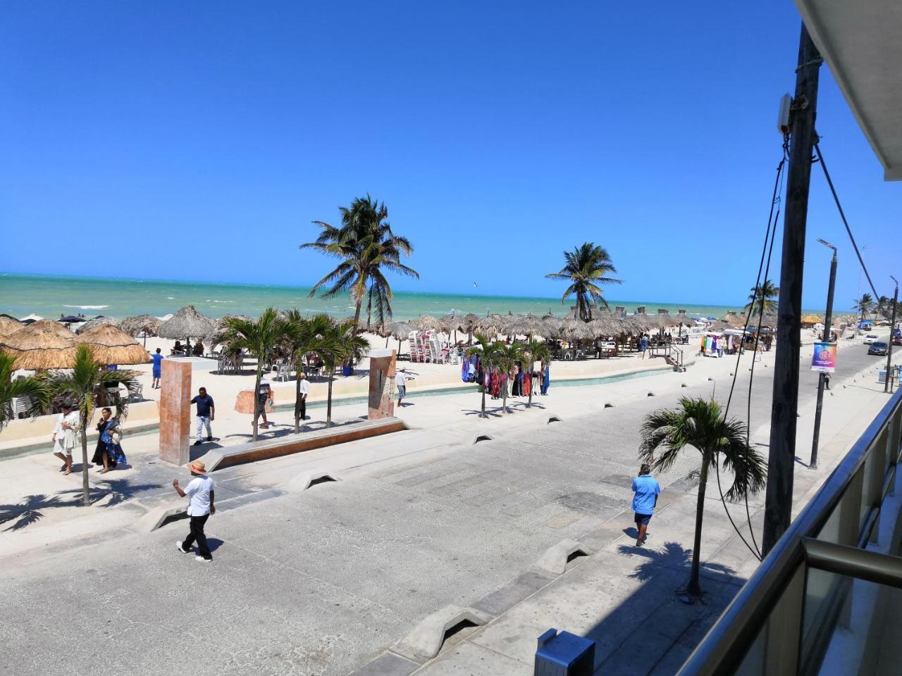 Playa Linda Hotel Progreso  Extérieur photo
